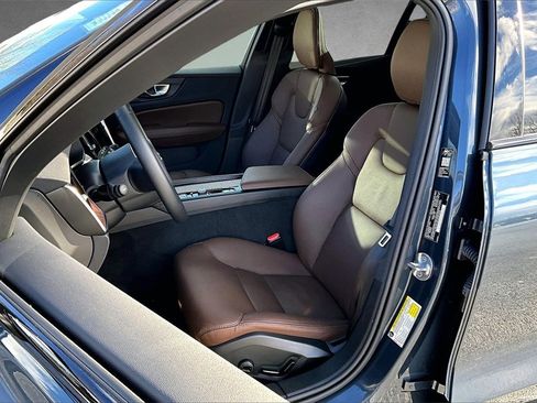 Certified 2026 Volvo V60 B5 Cross Country Plus w/ Protection Package Premier image 20