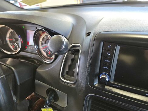 Used 2019 Dodge Grand Caravan GT FWD image 17