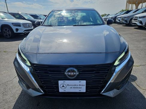 Used 2024 Nissan Altima 2.5 SV FWD image 12
