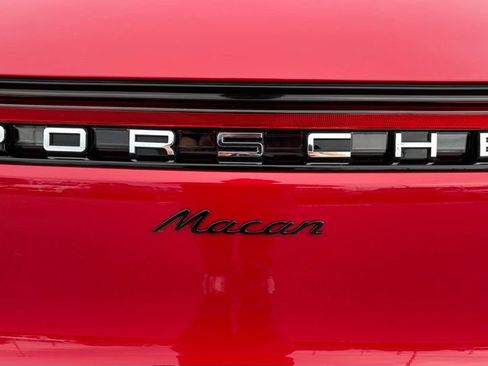 New 2026 Porsche Macan AWD/4WD image 10