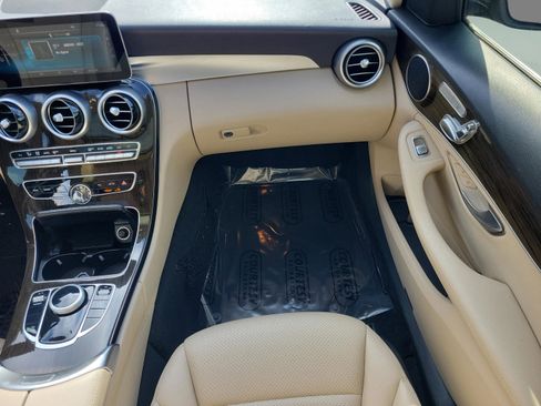 Used 2020 Mercedes-Benz C 300 4MATIC Sedan image 17