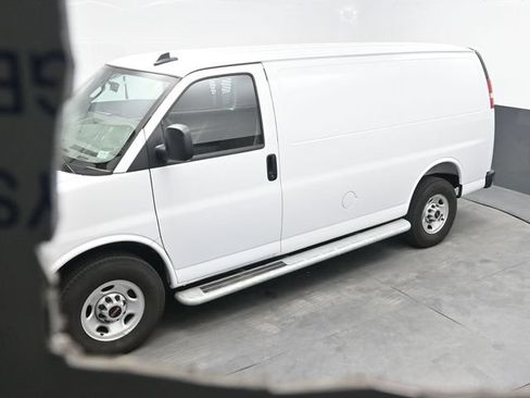 Used 2025 GMC Savana 2500 w/ Driver Convenience Package RWD image 31