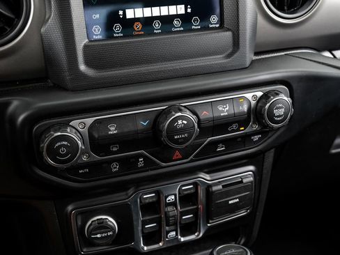 Used 2022 Jeep Gladiator Sport AWD/4WD image 33