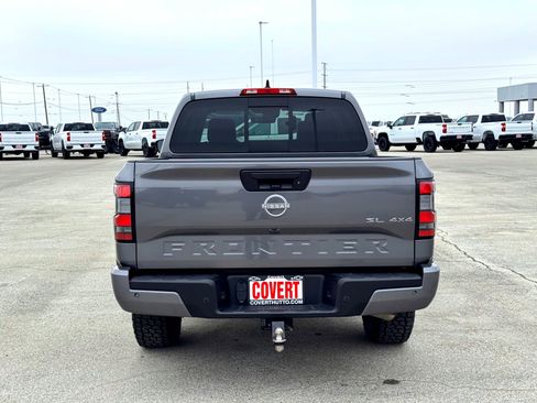 Used 2024 Nissan Frontier SL w/ Technology Package image 7