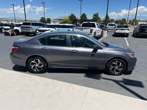 Used 2017 Honda Accord LX image 2