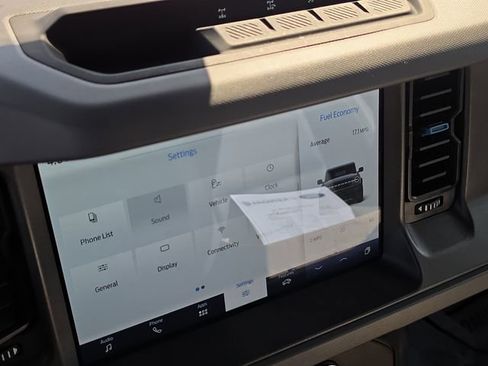 Used 2024 Ford Bronco Black Diamond image 20