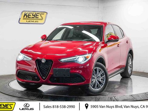 Used 2023 Alfa Romeo Stelvio Sprint RWD image 1
