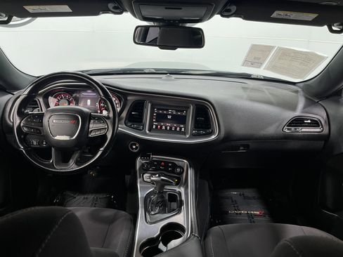 Used 2021 Dodge Challenger R/T image 17