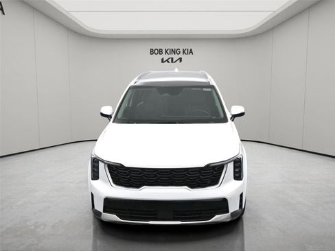 Used 2025 Kia Sorento S w/ Panoramic Sunroof Package FWD image 8