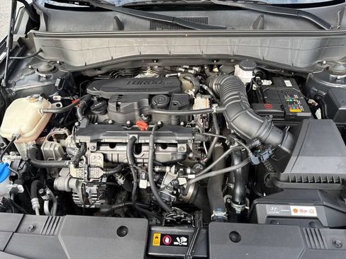 Used 2024 Hyundai Kona Limited FWD image 25