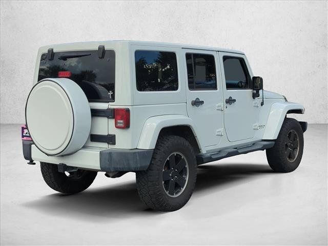 Used 2012 Jeep Wrangler Unlimited Sahara AWD/4WD image 5