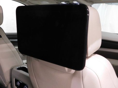 Used 2024 GMC Yukon Denali w/ Advanced Technology Package image 20