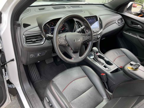 Used 2023 Chevrolet Equinox RS w/ RS Leather Package image 3