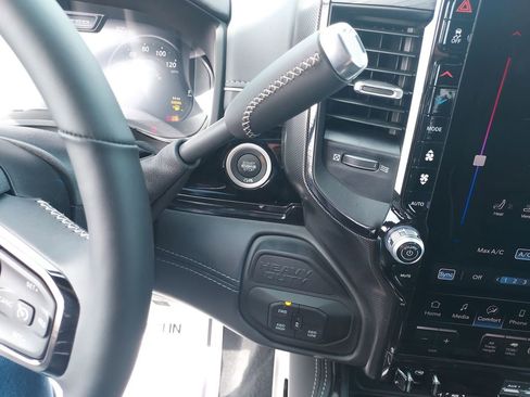 New 2026 RAM 2500 Limited AWD/4WD image 26