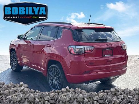 Used 2023 Jeep Compass Limited AWD/4WD image 4