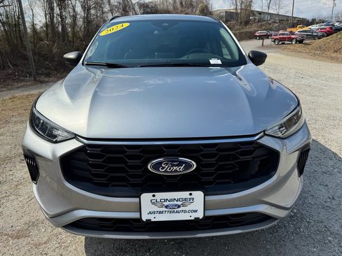 Used 2024 Ford Escape ST-Line image 2