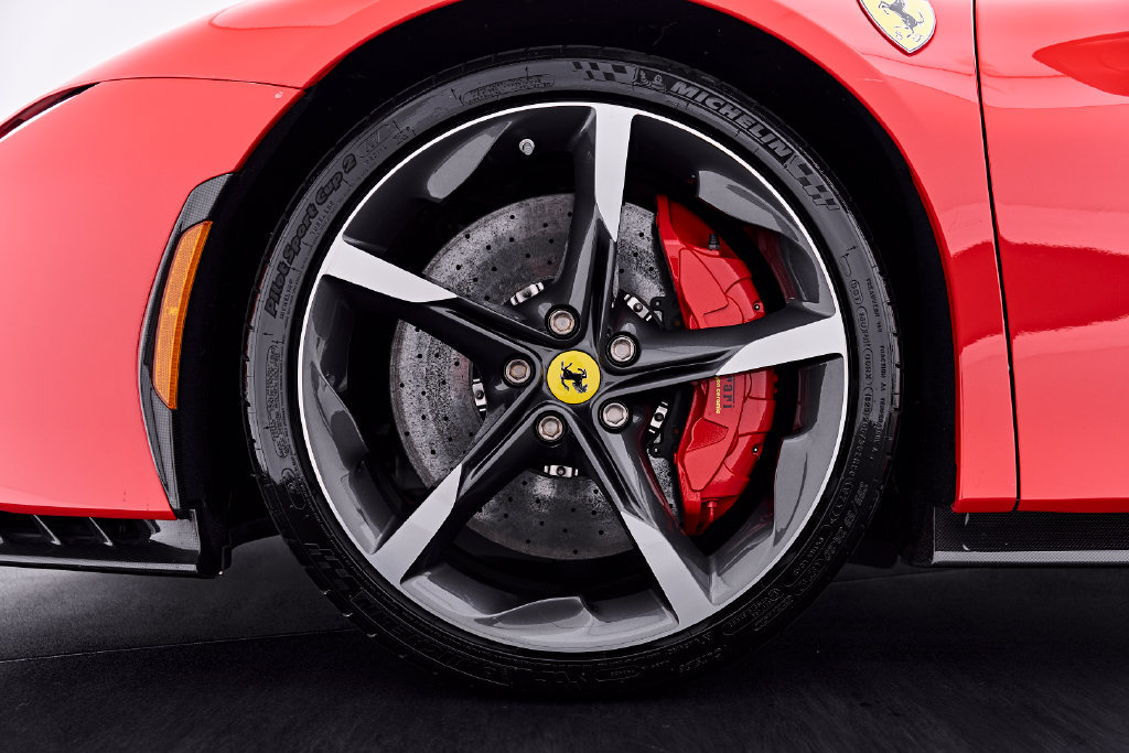 Used 2024 Ferrari SF90 Spider AWD/4WD image 3