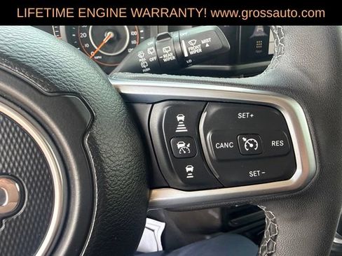 Used 2026 Jeep Wrangler Unlimited Sahara AWD/4WD image 21