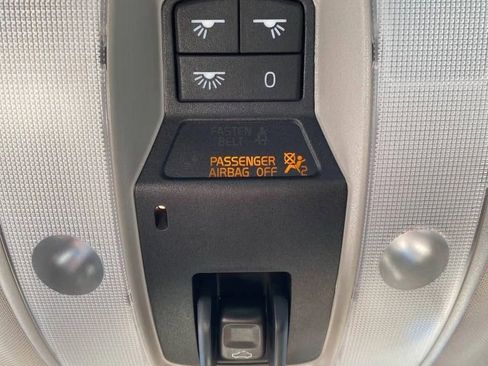 Used 2015 Volvo V60 T5 Premier image 22