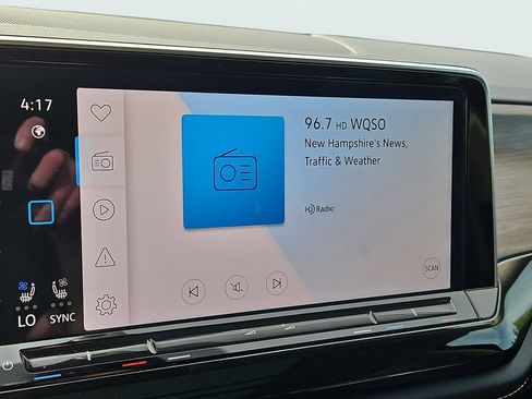 Certified 2024 Volkswagen Atlas SEL AWD/4WD image 32