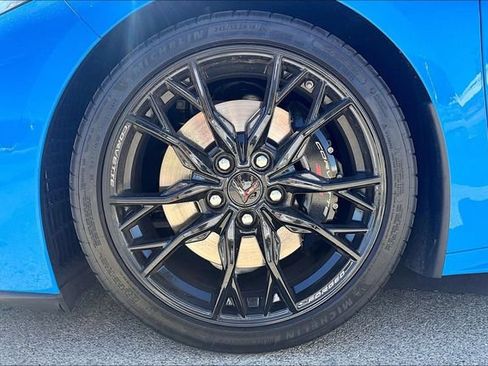 Used 2023 Chevrolet Corvette Stingray Preferred Cpe w/ Z51 Performance Package RWD image 8