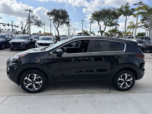 Used 2022 Kia Sportage LX image 12