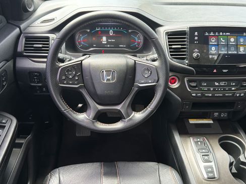 Used 2022 Honda Pilot TrailSport image 14