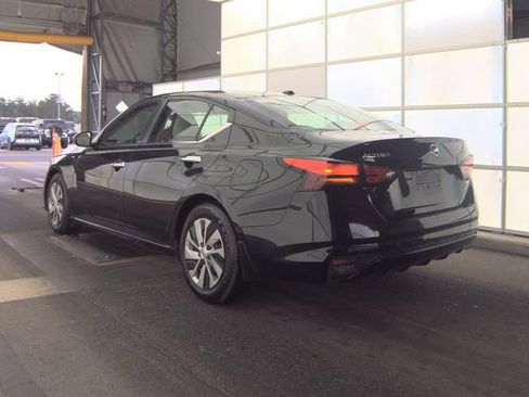 Used 2020 Nissan Altima 2.5 S FWD image 8