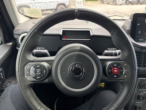 Used 2025 INEOS Grenadier Fieldmaster Edition image 16