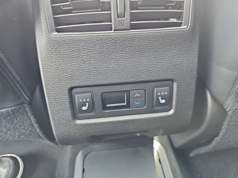 New 2026 Nissan Rogue Platinum AWD/4WD image 32