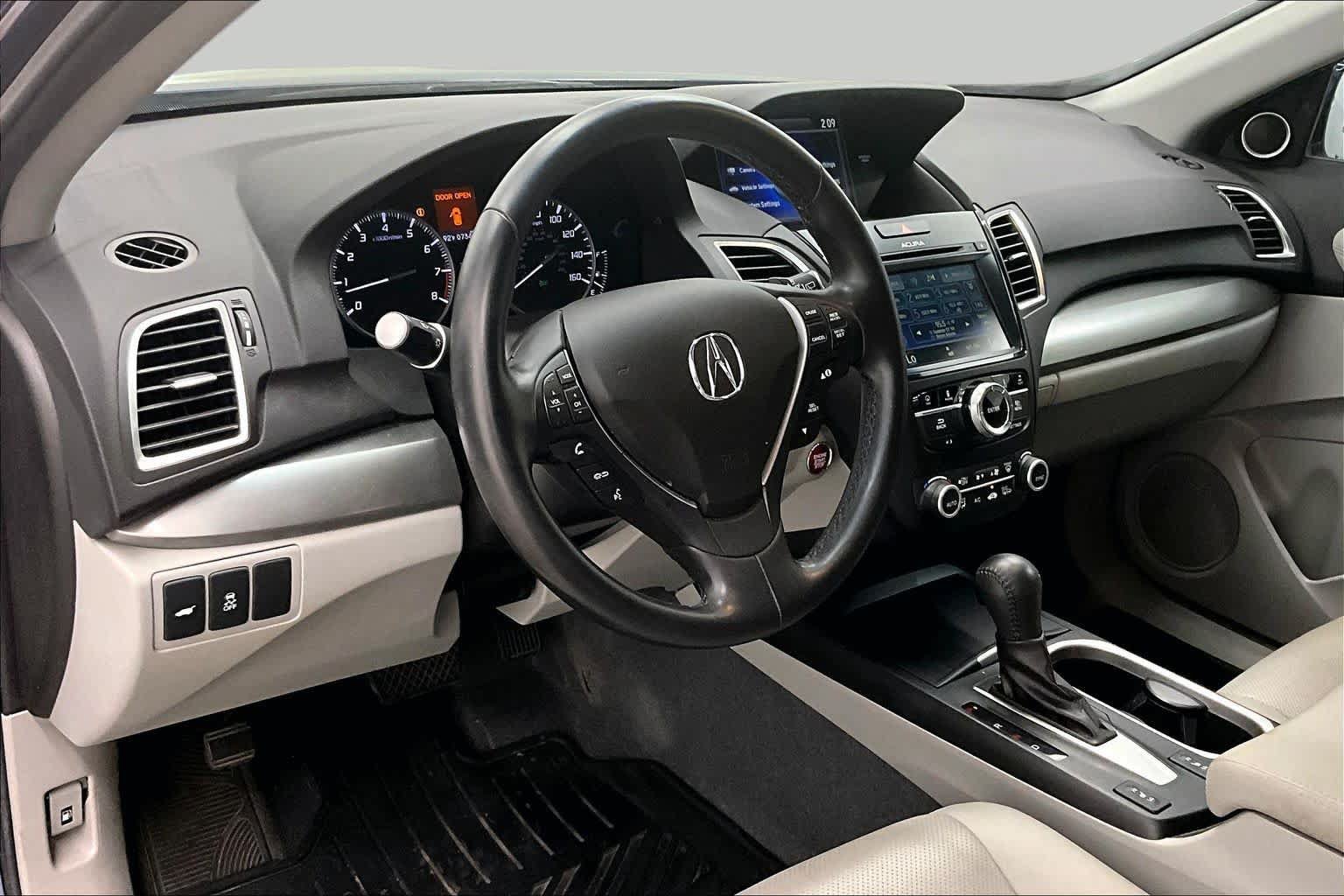 Used 2018 Acura RDX w/ Tech & AcuraWatch Plus Pack FWD image 17