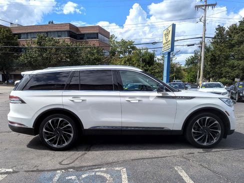 Used 2020 Lincoln Aviator Reserve w/ Equipment Group 202A image 6