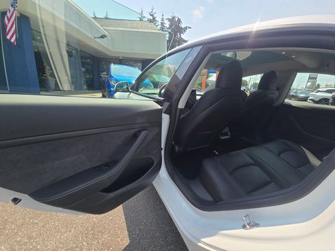 Used 2023 Tesla Model 3 Standard Range RWD image 14