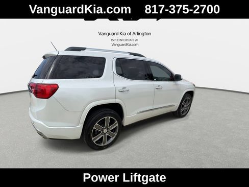 Used 2019 GMC Acadia Denali w/ Technology Package FWD image 9