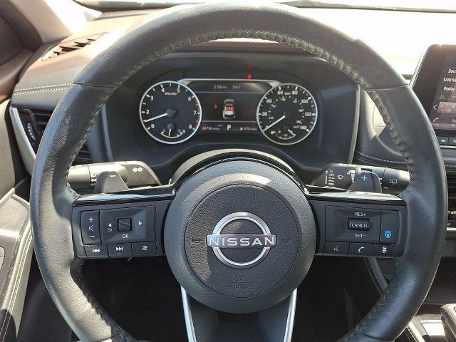 Used 2023 Nissan Rogue SL AWD/4WD image 19