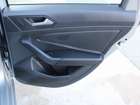 Certified 2022 Volkswagen Jetta S image 21