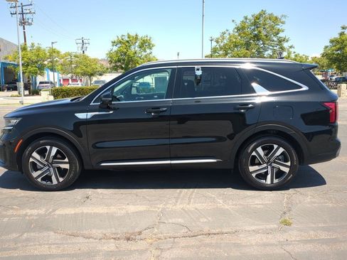 Certified 2023 Kia Sorento EX AWD/4WD image 9