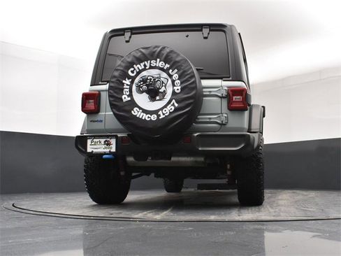 Used 2023 Jeep Wrangler Unlimited Rubicon 4xe image 23