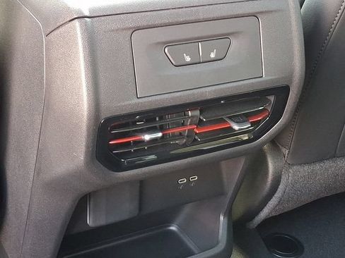 Used 2025 Chevrolet Silverado EV RST AWD/4WD image 21