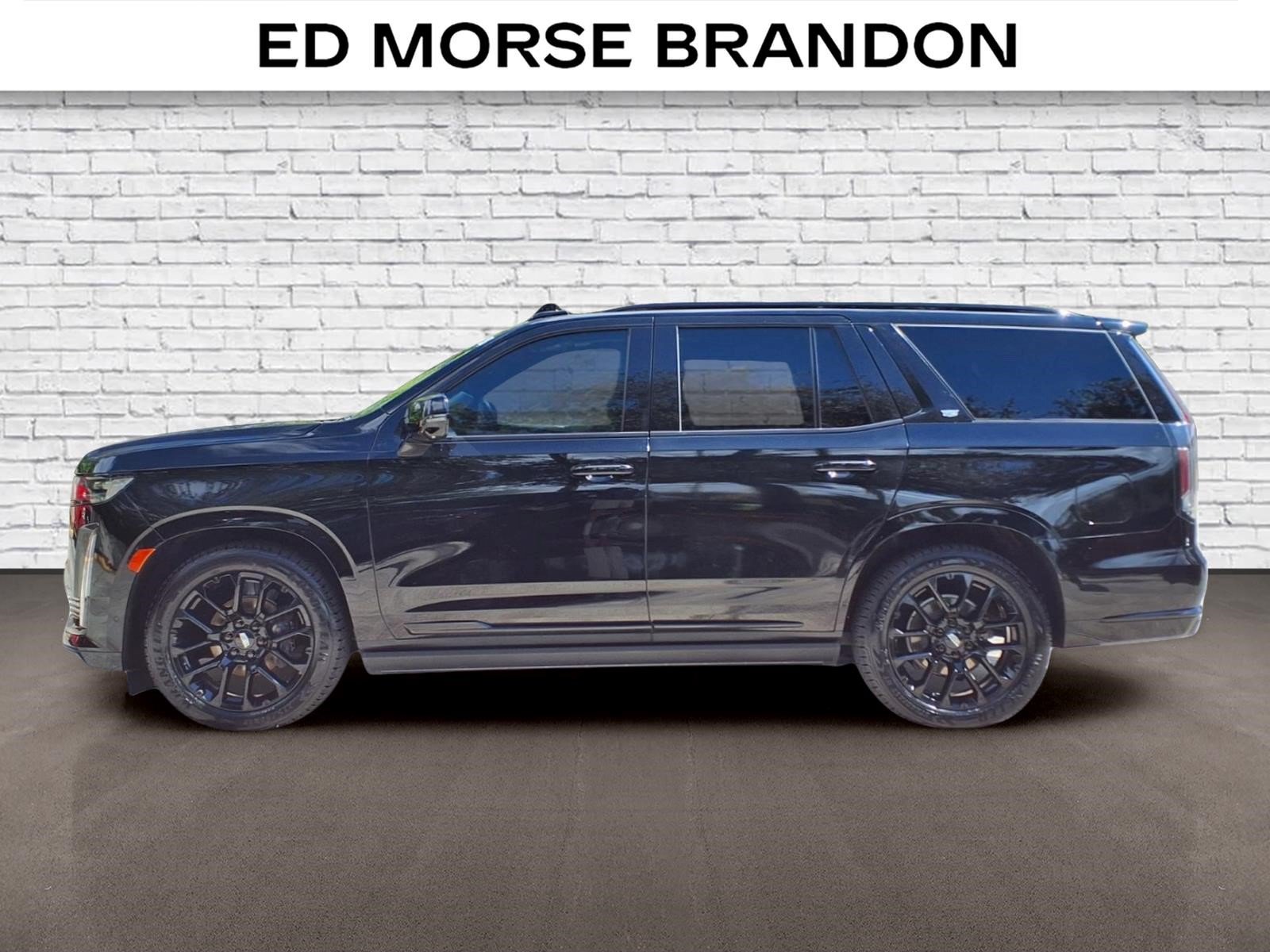 Certified 2023 Cadillac Escalade Sport Platinum w/ LPO, ONYX Package AWD/4WD image 2