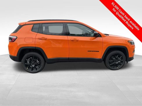 New 2026 Jeep Compass Latitude image 17