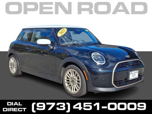 Used 2025 MINI Cooper 2-Door Hardtop image 1