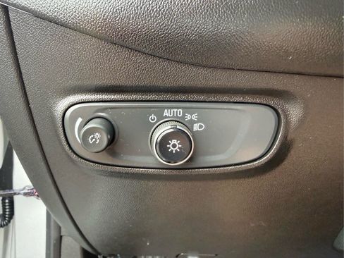 Used 2021 Chevrolet Equinox LT AWD/4WD image 21