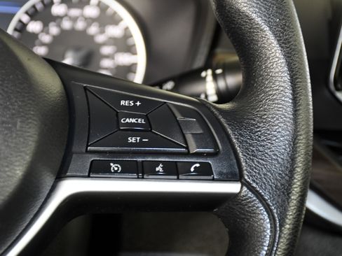 Used 2024 Nissan Altima 2.5 SV FWD image 22