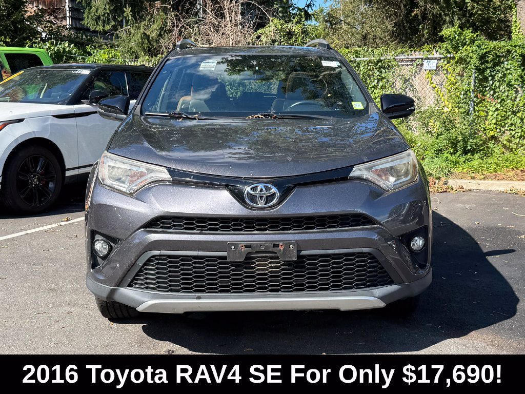 Used 2016 Toyota RAV4 SE AWD/4WD image 2