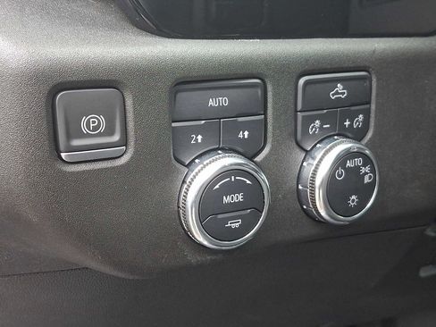 Certified 2023 GMC Sierra 1500 SLE image 26