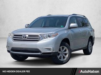 Used 2012 Toyota Highlander SE w/ Tow Pkg AWD/4WD video 1