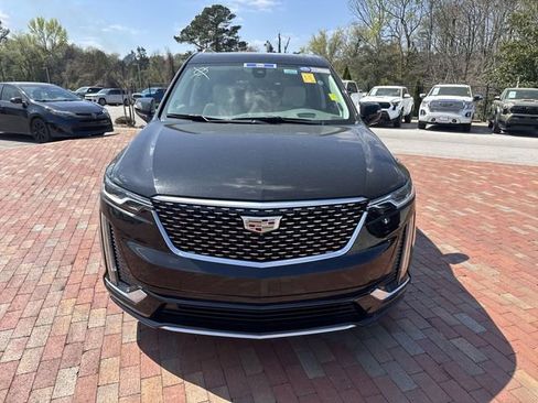 Used 2021 Cadillac XT6 Premium Luxury image 25