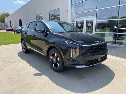 New 2026 Kia Sportage LX FWD image 1