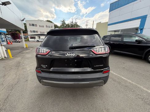 Used 2019 Jeep Cherokee Limited AWD/4WD image 4
